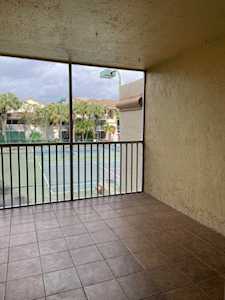 19204 Glenmoor Drive West Palm Beach, FL 33409