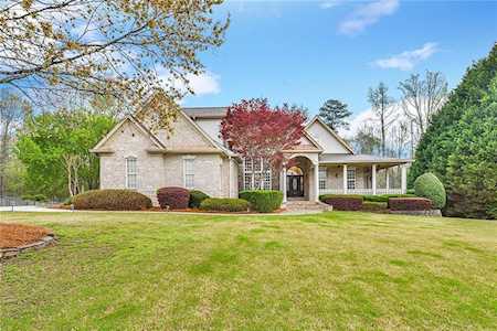 1348 Ewing Creek Dr Dacula, GA 30019
