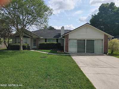 2086 Farm Way Middleburg, FL 32068