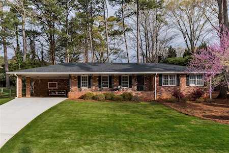 2728 Hunting Hill Ln Decatur, GA 30033