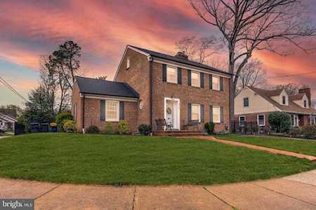 2746 Fort Scott Dr Arlington, VA 22202