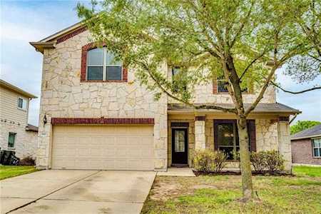 197 Bloomsbury DR Kyle, TX 78640