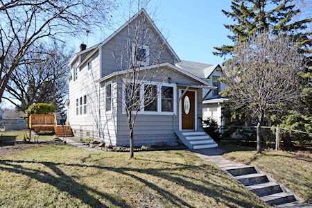 2530 NE Jackson St Minneapolis, MN 55418