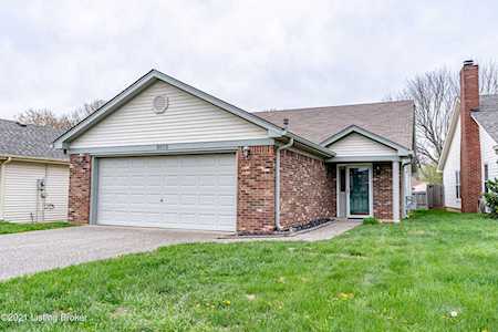 8105 Cloudcroft Ln Louisville, KY 40220
