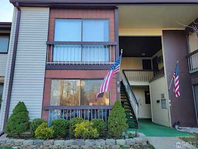 155 Cross Slope Court Manalapan, NJ 07726
