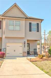 1729 Snapping Ct Winder, GA 30680