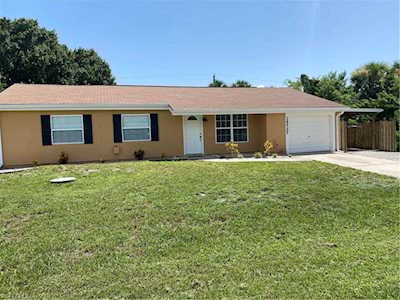 18327 Kerrville Circle Port Charlotte, FL 33948