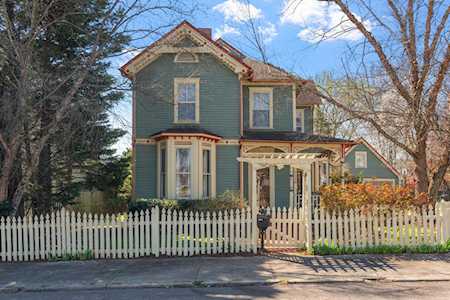 1110 Oak Ave Knoxville, TN 37921