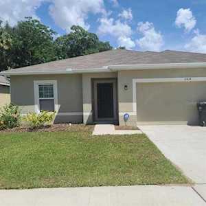 10424 Candleberry Woods Ln Gibsonton, FL 33534