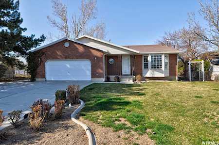 2476 W S 8230 West Jordan, UT 84088