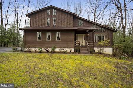592 Pinedale Dr Annapolis, MD 21401