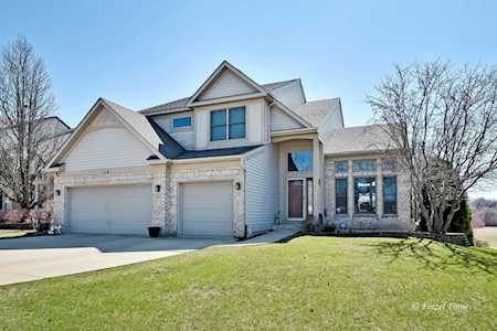 604 Wood Creek Dr Antioch, IL 60002