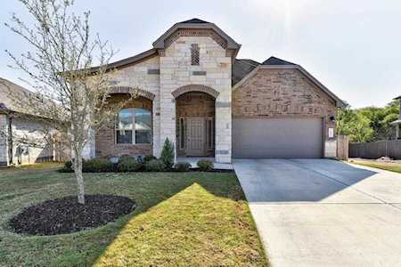 1000 Goldilocks LN Manchaca, TX 78652