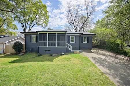 2291 Wallace Dr Chamblee, GA 30341