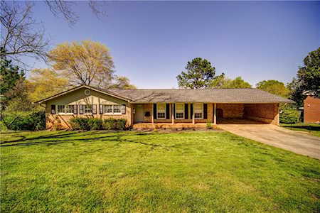 2498 Northview Dr Austell, GA 30106