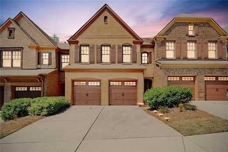 4985 Berkeley Oak Dr Peachtree Corners, GA 30092