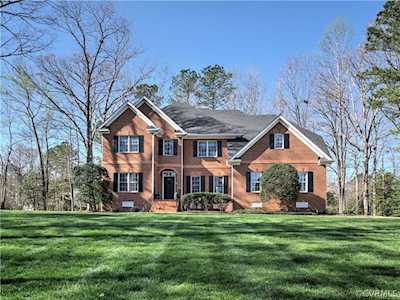8337 Kintail Dr Chesterfield, VA 23838