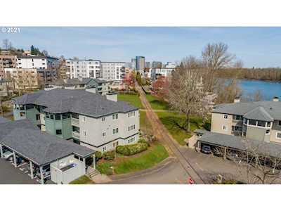 5050 S Landing Dr #304 Portland, OR 97239