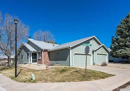 1 Sutherland Ct Highlands Ranch, CO 80130