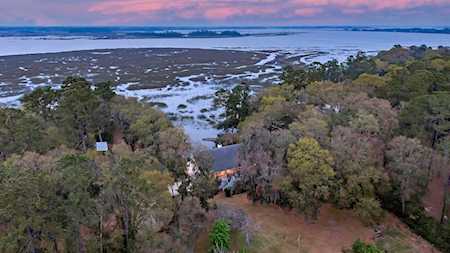 6918 Bears Bluff Rd Wadmalaw Island, SC 29487