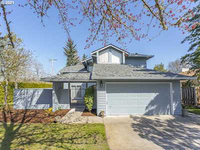 17825 SW Cody Ln Beaverton, OR 97007