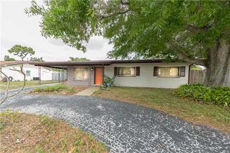 8473 Jacaranda Ave Largo, FL 33777