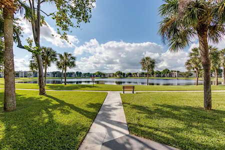 5310 Las Verdes 201 Circle #201 Delray Beach, FL 33484