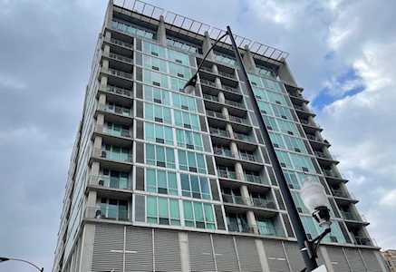 700 W Van Buren St #1305 Chicago, IL 60607