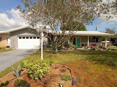2301 Tudor Ln Clearwater, FL 33763