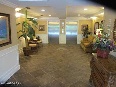 4480 Deerwood Lake Pkwy Jacksonville, FL 32216
