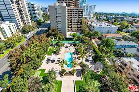 10490 Wilshire Boulevard #1105 Los Angeles, CA 90024