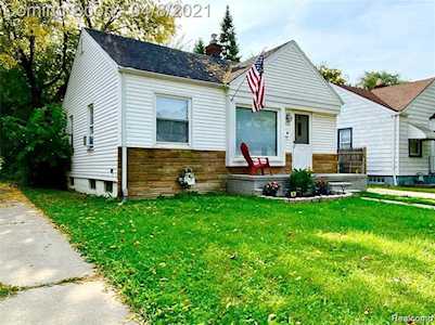 1825 Paris Ave Lincoln Park, MI 48146