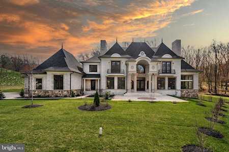 1033 Bellview Rd Mclean, VA 22102