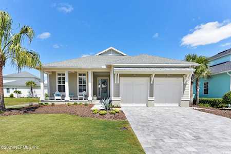 611 Timber Bridge Ln Atlantic Beach, FL 32233
