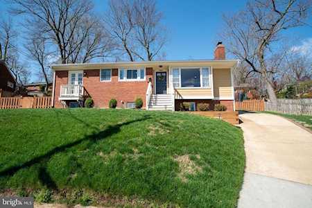 864 Longfellow St Arlington, VA 22205