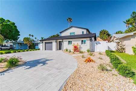 16211 2nd St E Redington Beach, FL 33708
