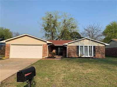 8701 S 30th Terrace Fort Smith, AR 72908