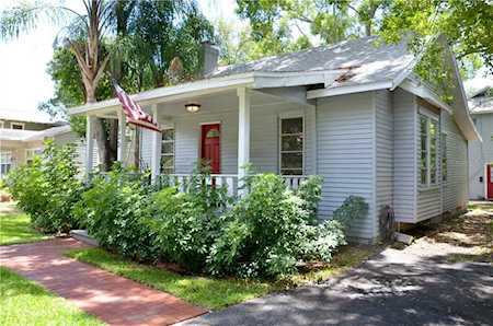 130 17th Ave N St Petersburg, FL 33704