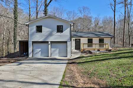 210 Jousters Ln Lawrenceville, GA 30044