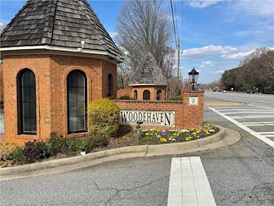 4160 Oakwood Way Duluth, GA 30096