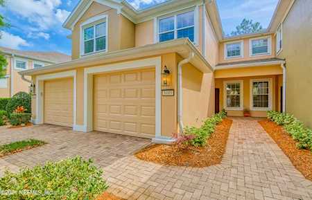 8689 Little Swift Cir Jacksonville, FL 32256