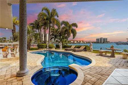 107 Harrison Ave Belleair Beach, FL 33786