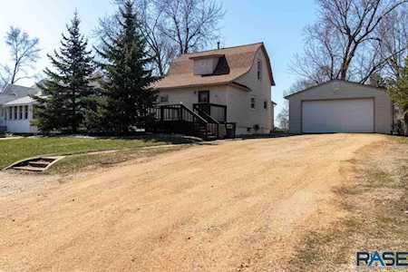 411 N Oaks Ave Hartford, SD 57033