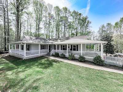 1036 Haddonfield Dr Powder Springs, GA 30127