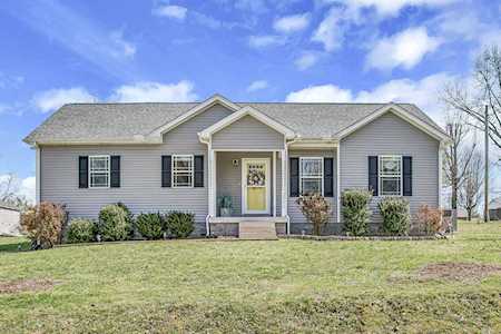 3283 Stark St Greenbrier, TN 37073