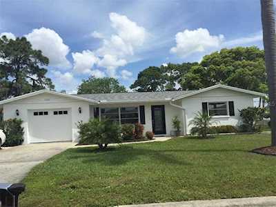 1650 Edith Ave Englewood, FL 34223