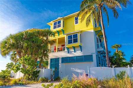 2500 Gulf Dr N Bradenton Beach, FL 34217