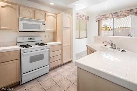 202 Teller St Henderson, NV 89074