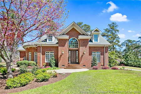 131 S Churchill Dr Fayetteville, NC 28303