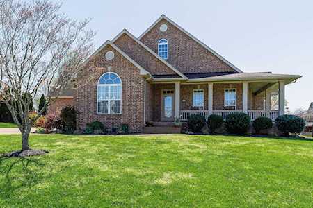 2121 Parliament Dr Thompsons Station, TN 37179
